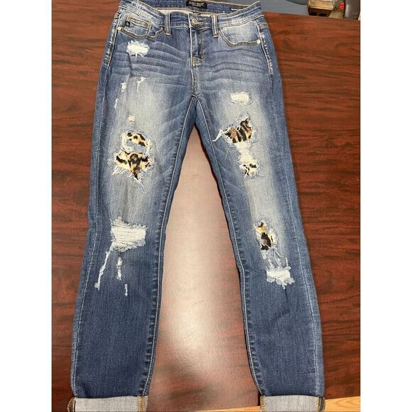 Judy Blue Denim - Judy Blue Skinny Fit Jeans with Leopard Print Patches Size 5/27